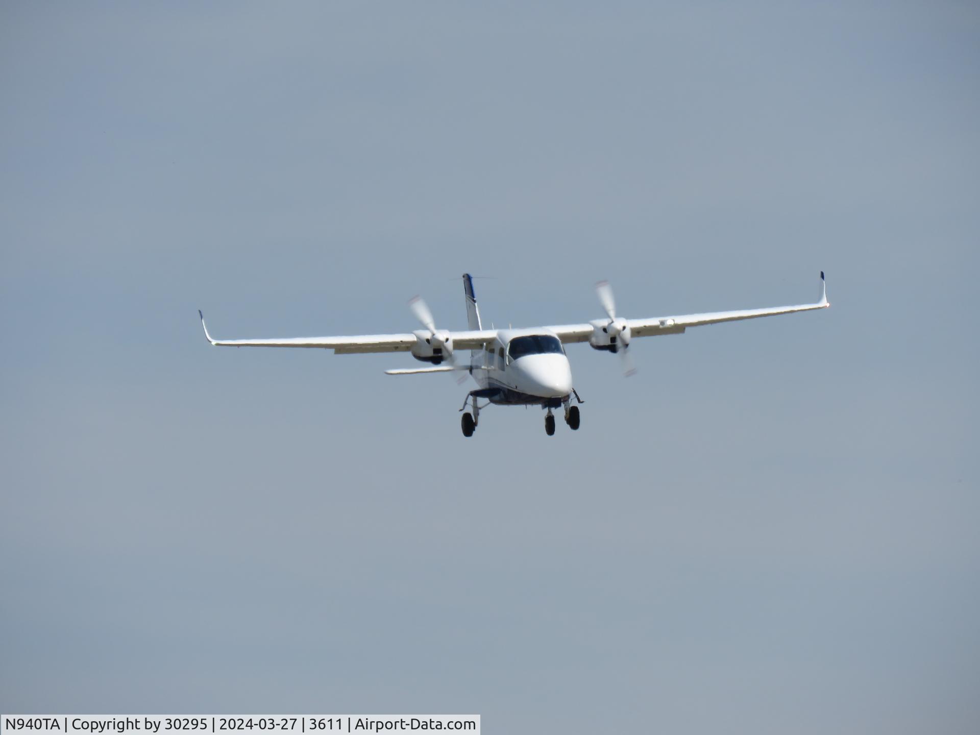N940TA, 2014 Tecnam P-2006T C/N 140/US, Inbound