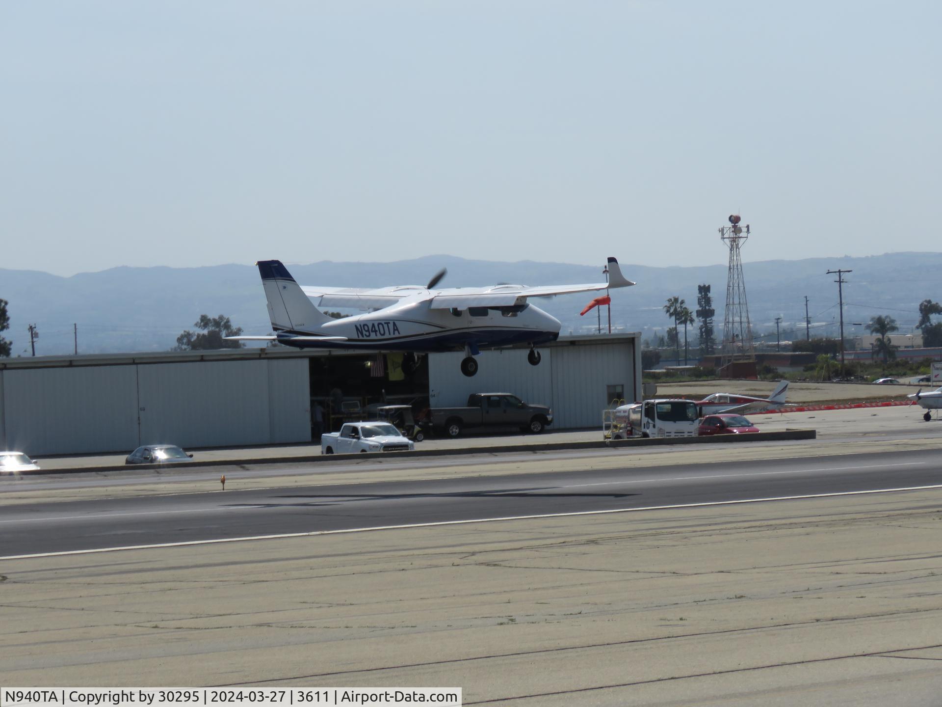 N940TA, 2014 Tecnam P-2006T C/N 140/US, Over the runway