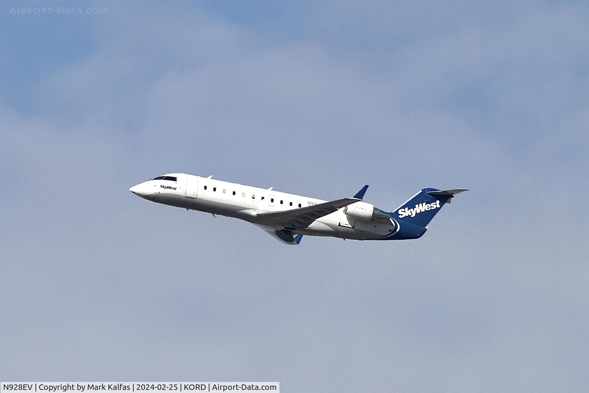 N928EV, 2004 Bombardier CRJ-200LR (CL-600-2B19) C/N 8006, CRJ2 SkyWest/United Express BOMBARDIER INC CL-600-2B19,  N928EV SKW5431 ORD-FWA