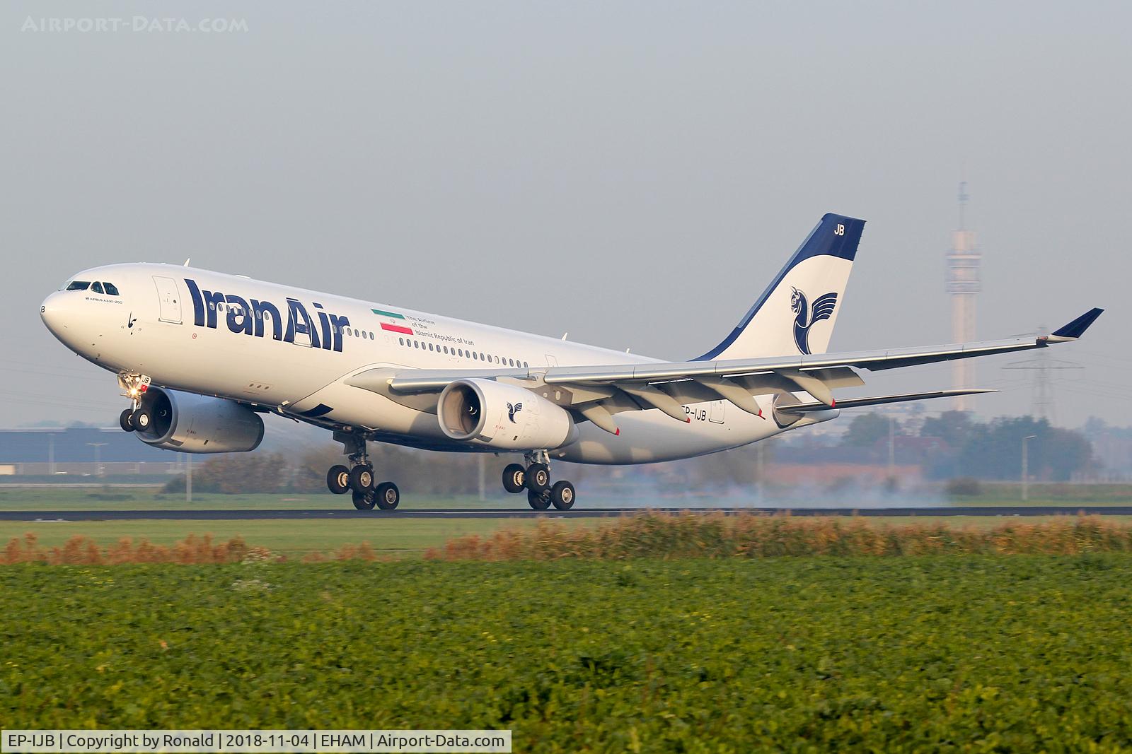 EP-IJB, 2015 Airbus A330-243 C/N 1586, at spl