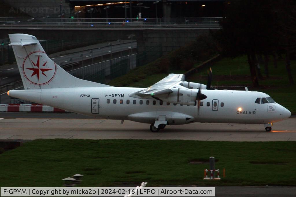 F-GPYM, 1997 ATR 42-500 C/N 520, Taxiing