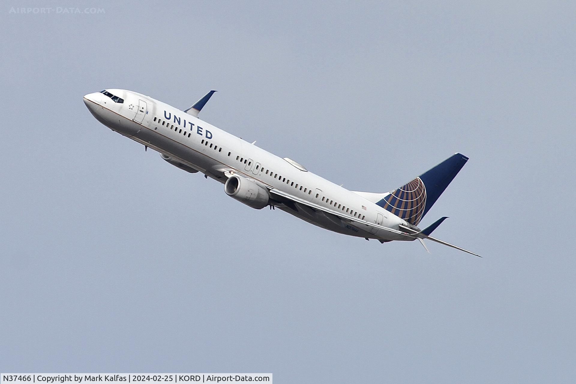 N37466, 2013 Boeing 737-924/ER C/N 31644, B739 United Airlines  BOEING 737-924ER N37466 UAL2618 ORD-STL