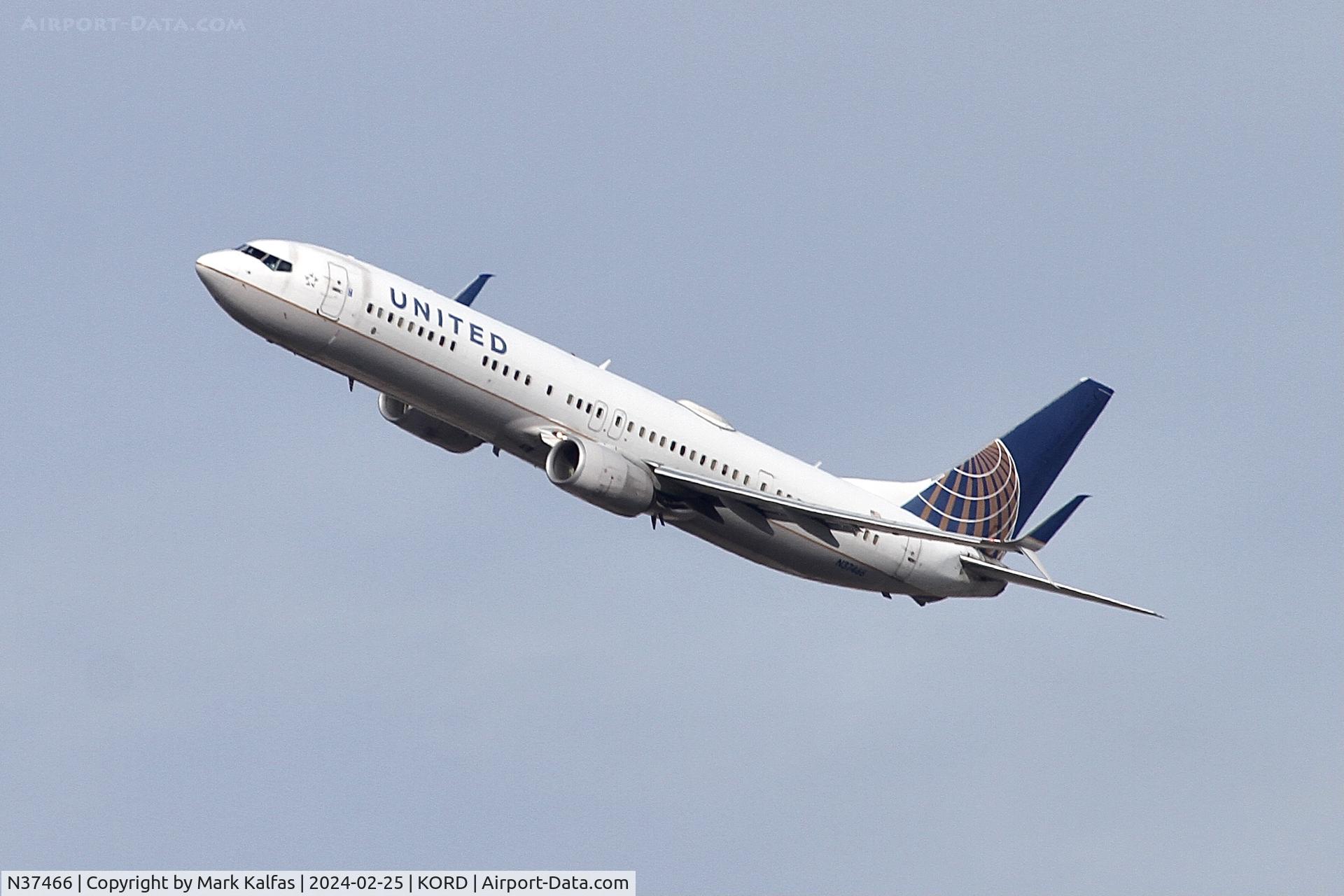 N37466, 2013 Boeing 737-924/ER C/N 31644, B739 United Airlines  BOEING 737-924ER N37466 UAL2618 ORD-STL