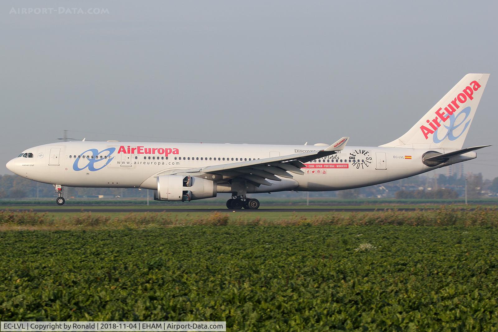 EC-LVL, 2002 Airbus A330-243 C/N 461, at spl