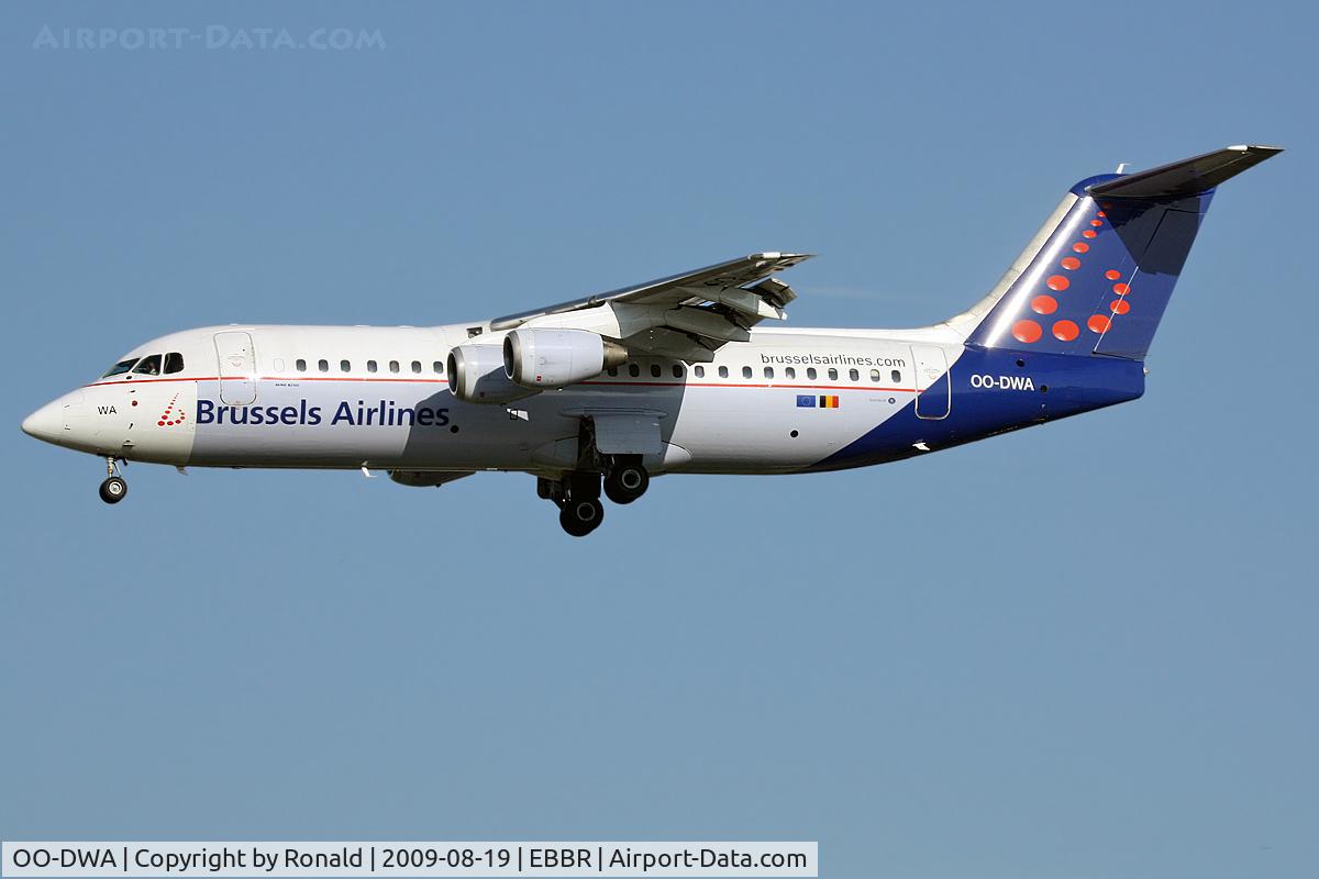 OO-DWA, 1997 British Aerospace Avro 146-RJ100 C/N E3308, at ebbr