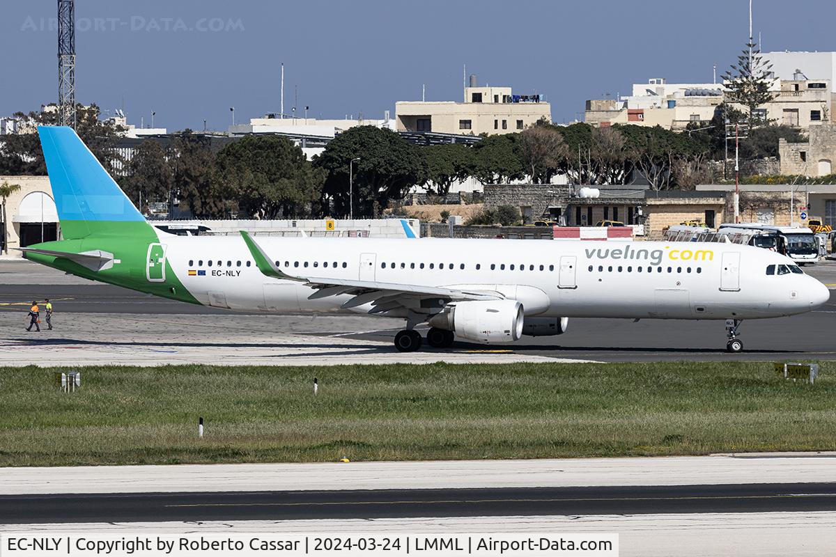EC-NLY, 2015 Airbus A321-211 C/N 6719, Park 9