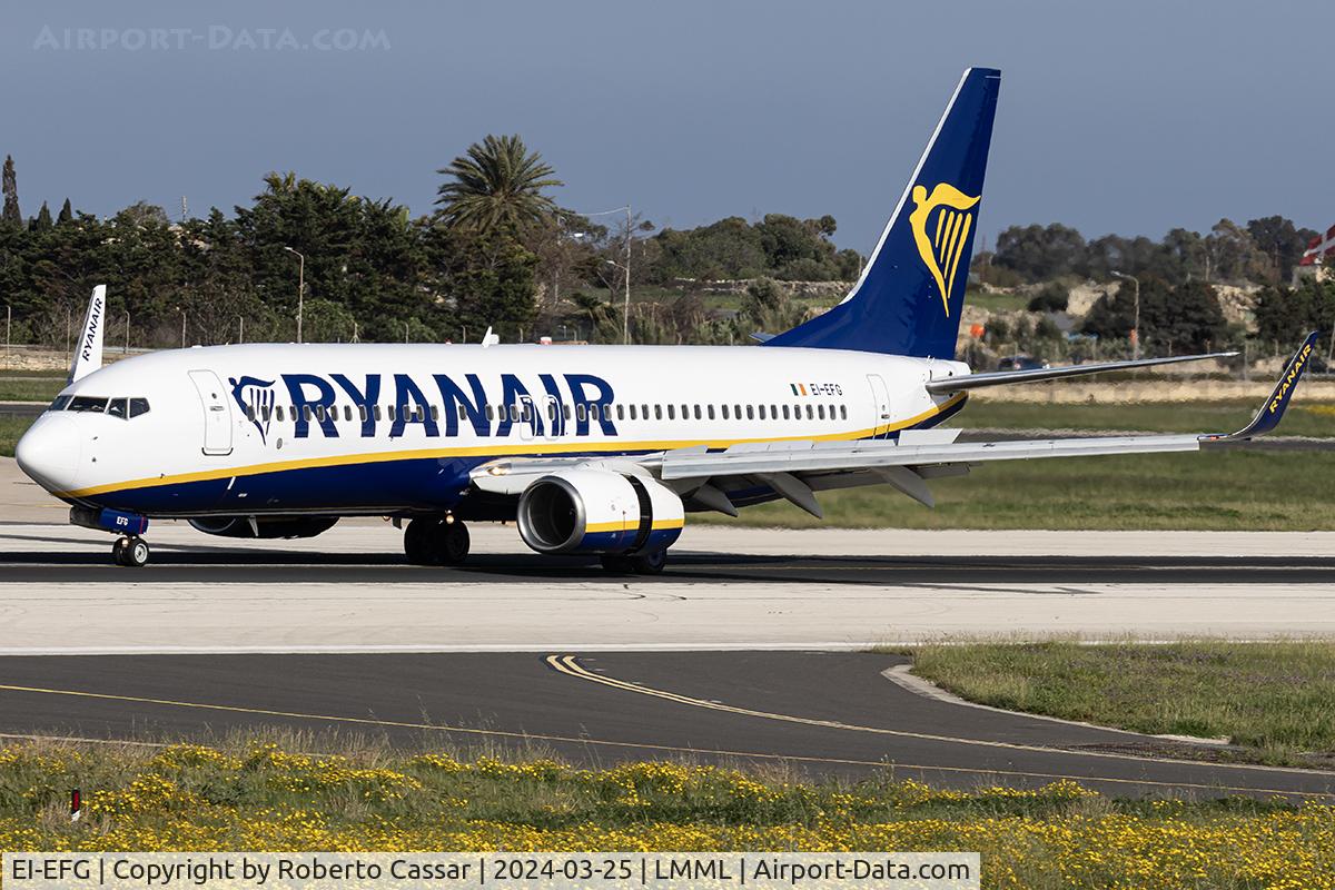 EI-EFG, 2009 Boeing 737-8AS C/N 35014, Runway 31