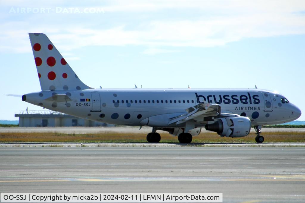 OO-SSJ, 2002 Airbus A319-111 C/N 1759, Taxiing