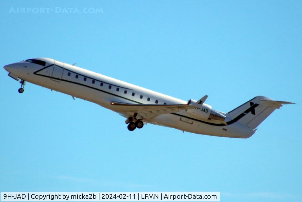 9H-JAD, 2005 Bombardier Challenger 850 (CL-600-2B19) C/N 8060, Take off