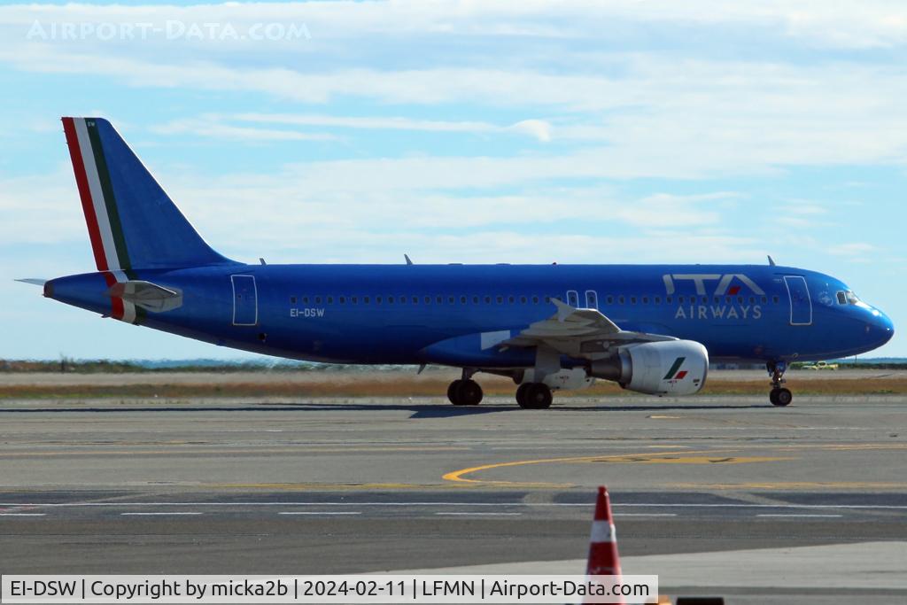 EI-DSW, 2008 Airbus A320-216 C/N 3609, Taxiing