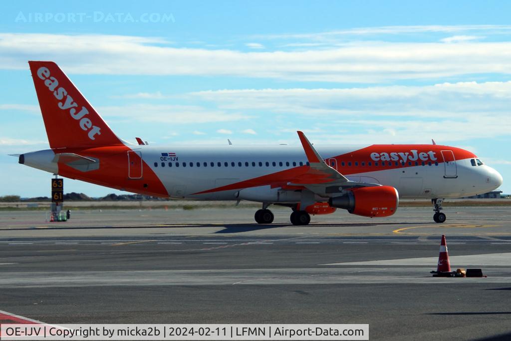 OE-IJV, 2017 Airbus A320-214 C/N 7597, Taxiing