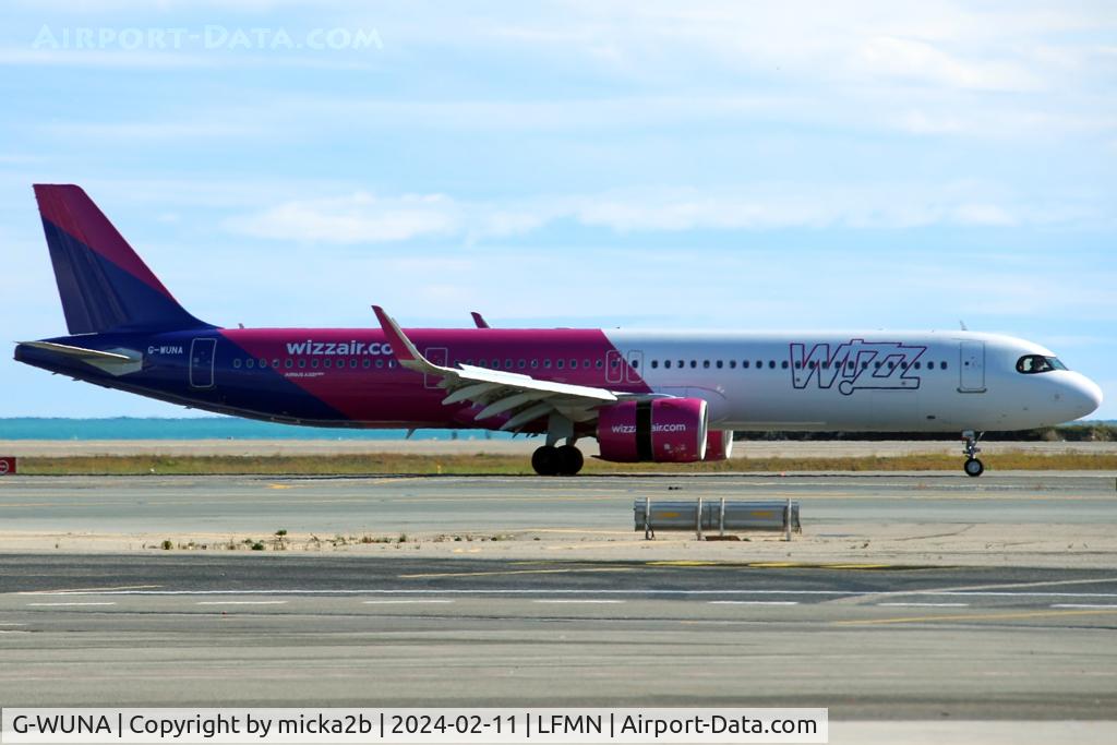 G-WUNA, , Taxiing