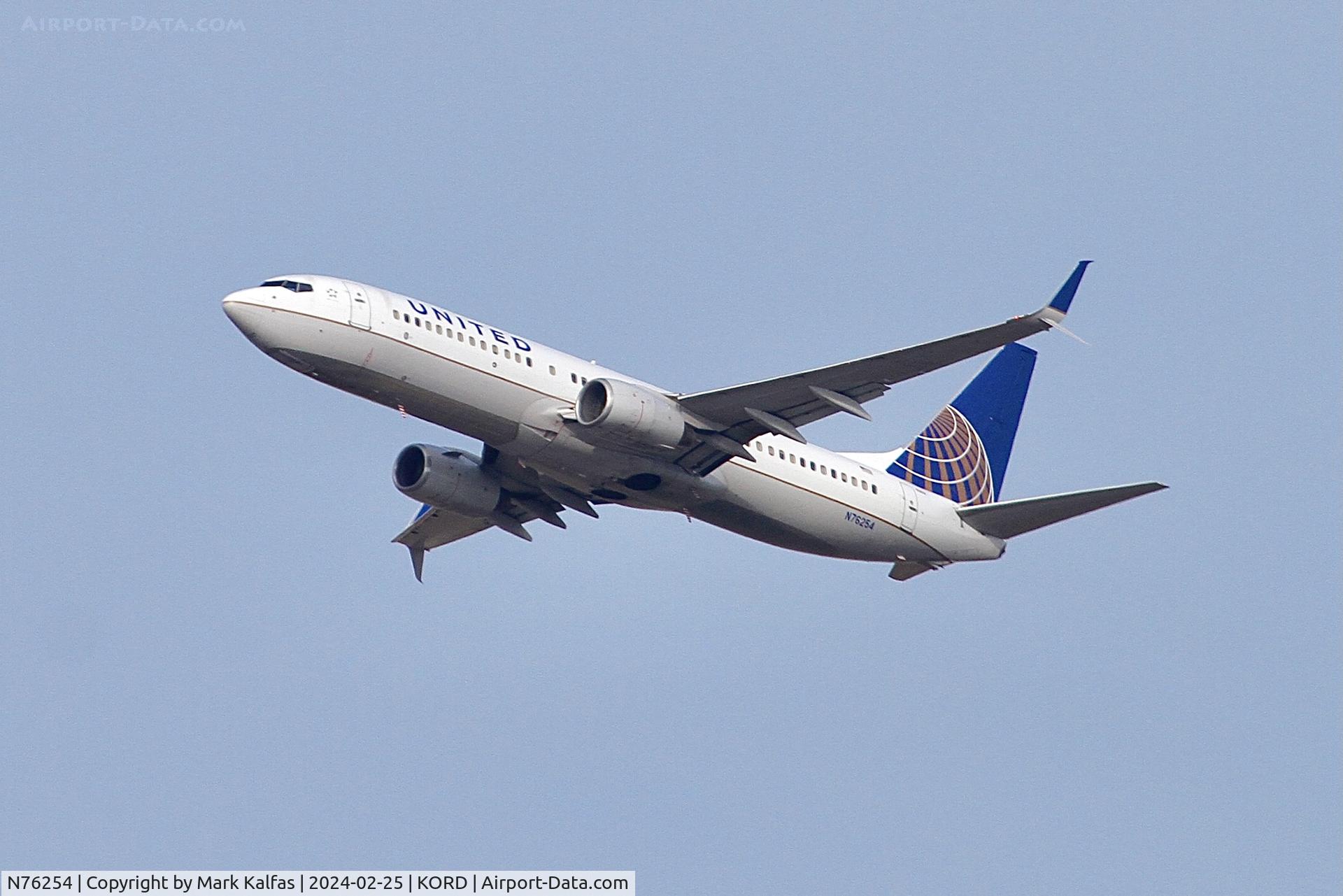 N76254, 2000 Boeing 737-824 C/N 30779, B738 United Airlines Boeing 737-824 N76254 UAL1776 ORD-PHL