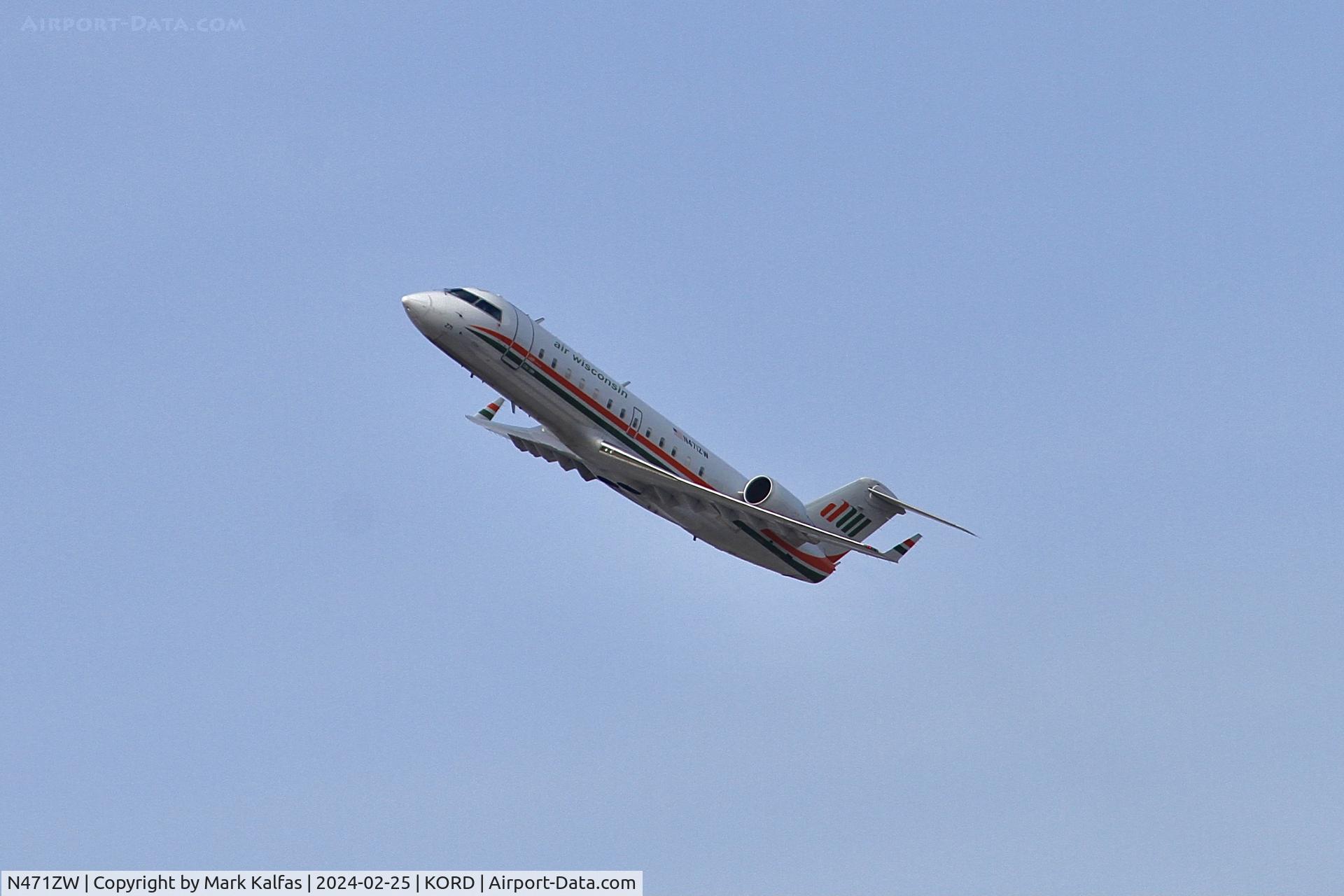 N471ZW, 2000 Bombardier CRJ-200ER (CL-600-2B19) C/N 7457, CRJ2 Air Wisconsin/ American Eagle BOMBARDIER INC CL-600-2B19 N471ZW AWI6040 ORD-ORD