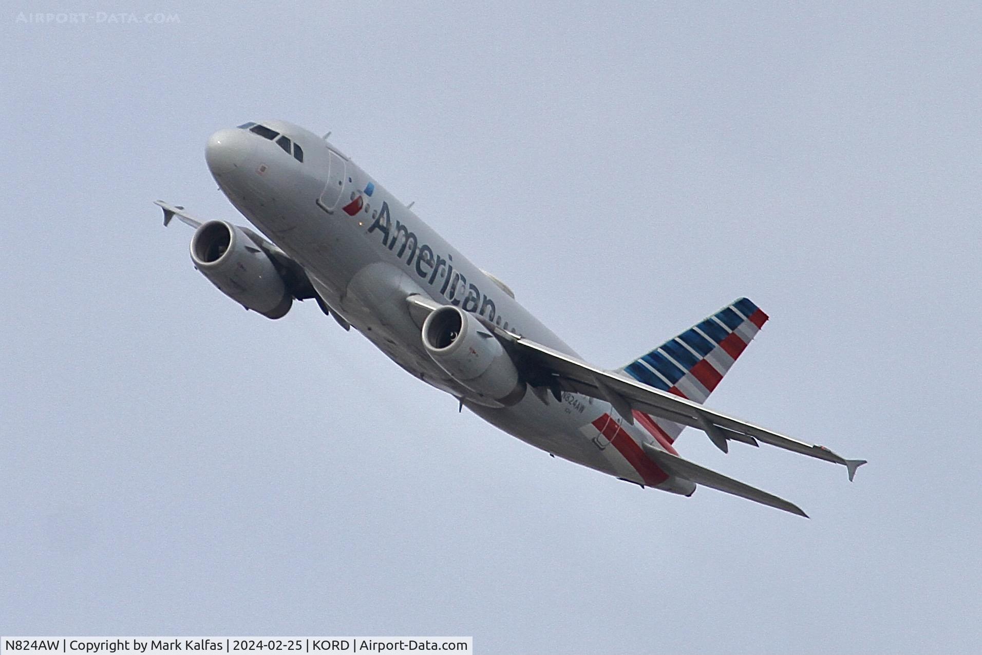 N824AW, 2001 Airbus A319-132 C/N 1490, A319 American Airlines AIRBUS INDUSTRIE A319-112 N824AW AAL2324 ORD-STL