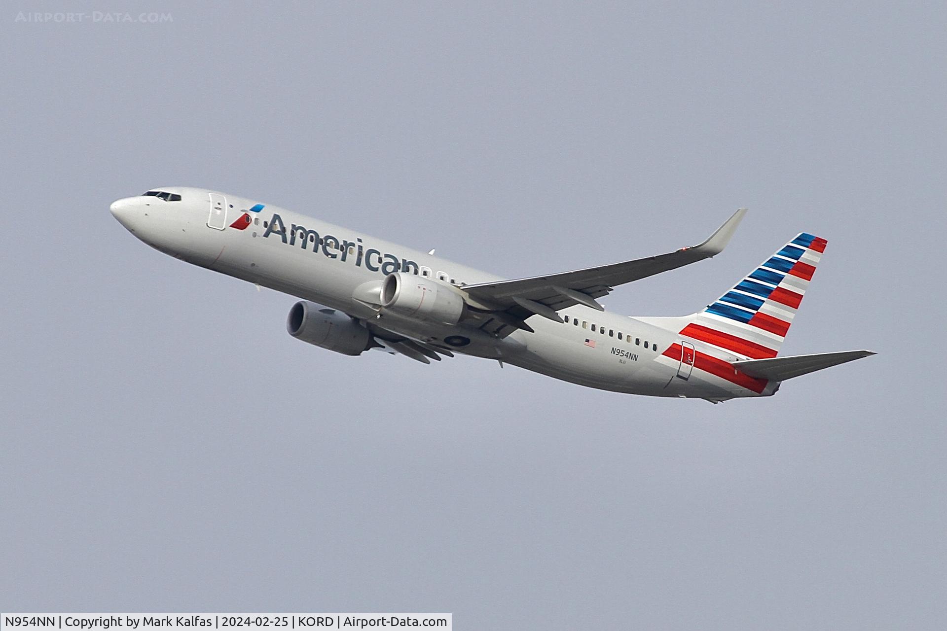 N954NN, 2014 Boeing 737-823 C/N 31197, B738 American Airlines BOEING 737-823 N954NN AAL2447 ORD-LAS