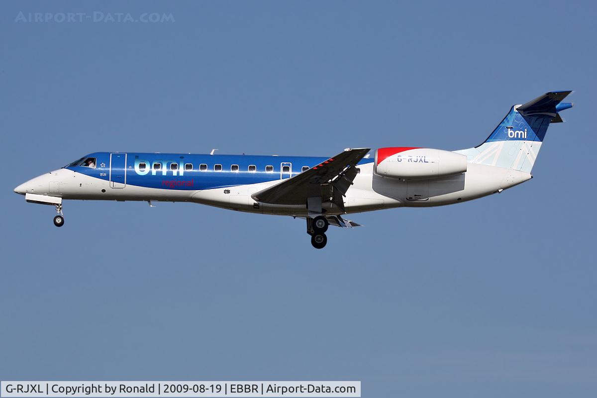 G-RJXL, 2001 Embraer ERJ-135ER (EMB-135ER) C/N 145376, at bru