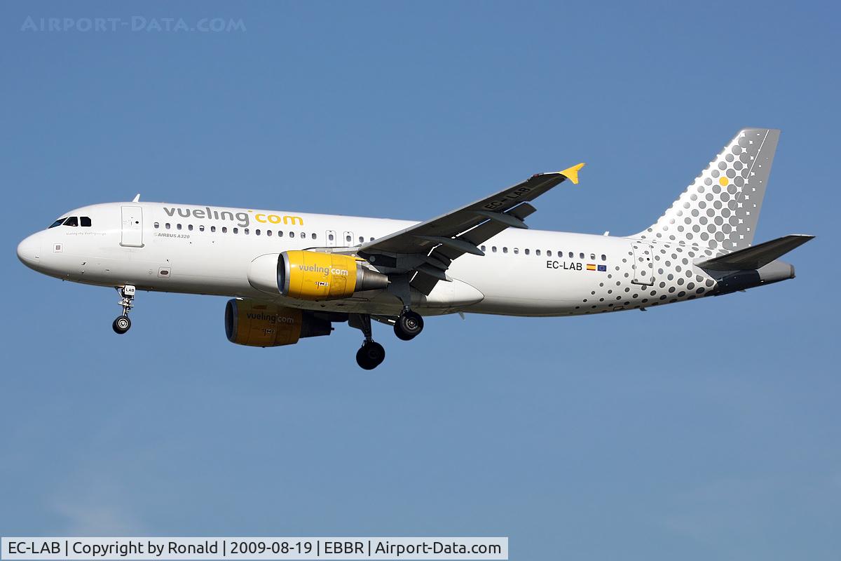 EC-LAB, 2006 Airbus A320-214 C/N 2761, at ebbr