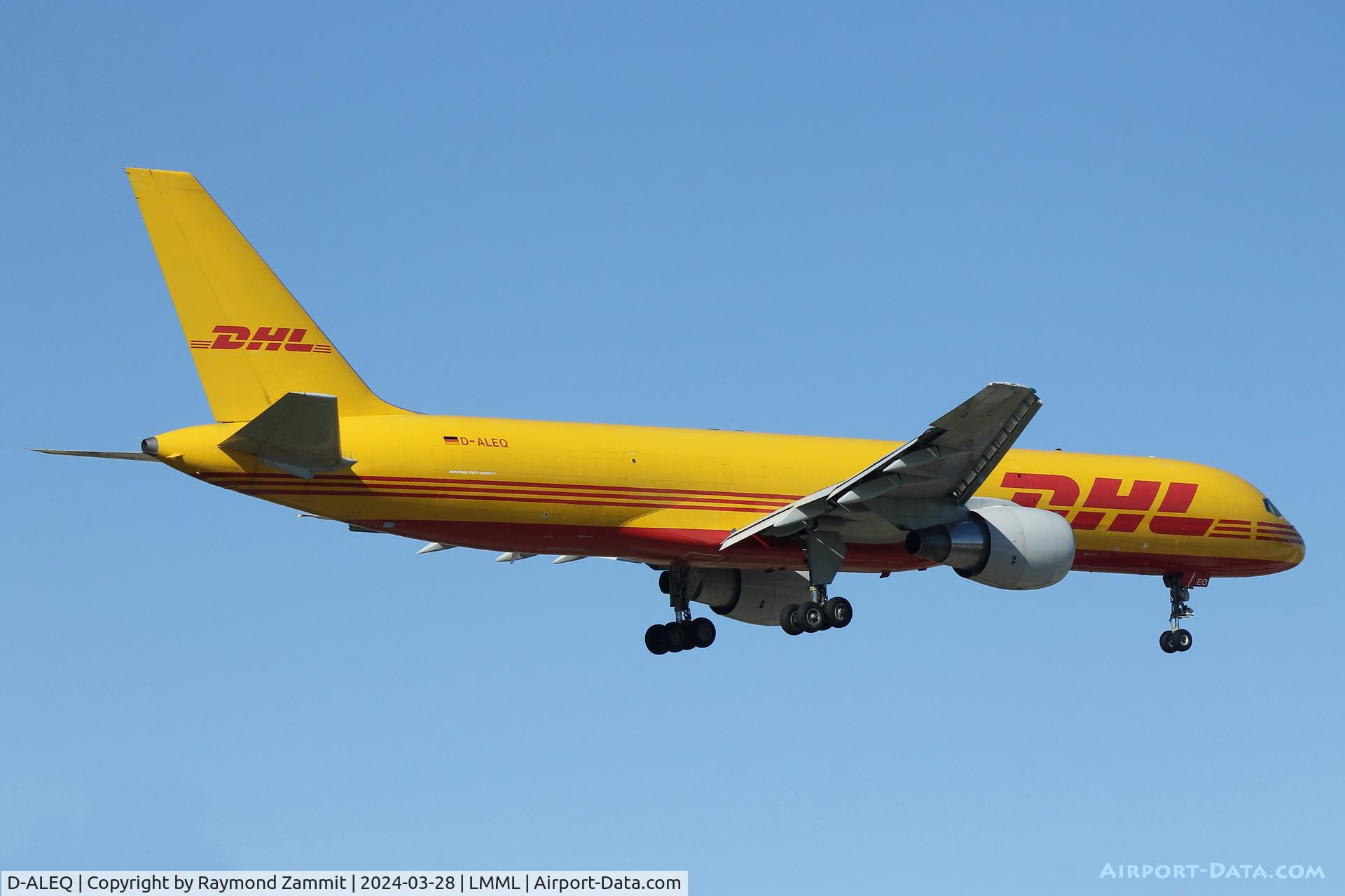 D-ALEQ, 1995 Boeing 757-2Q8/PCF C/N 26332, B757 D-ALEQ DHL