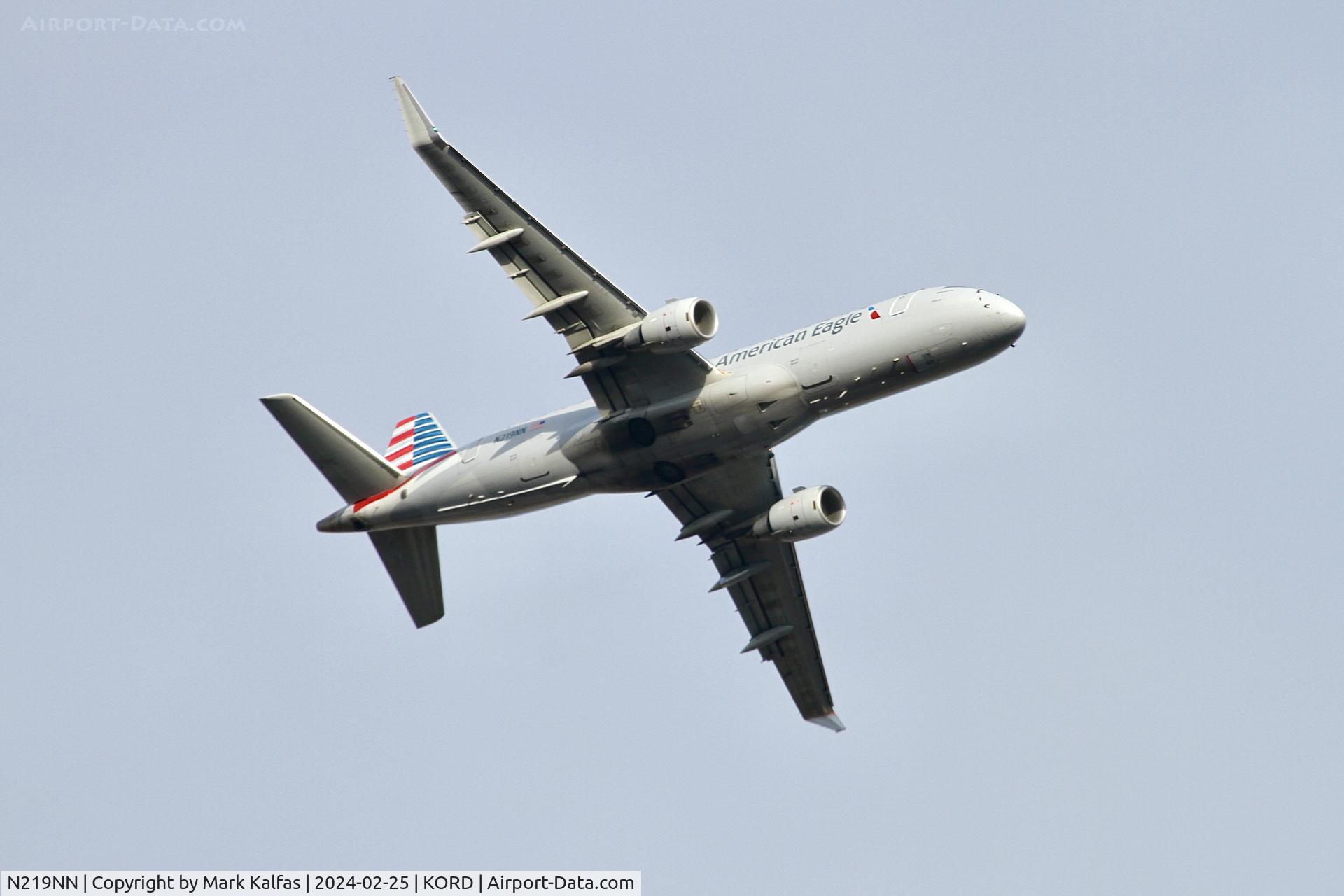 N219NN, 2015 Embraer 175LR (ERJ-170-200LR) C/N 17000522, E75L Envoy Air/American Eagle EMBRAER ERJ 170-200 LR  N219NN ENY3317 ORD-XNA