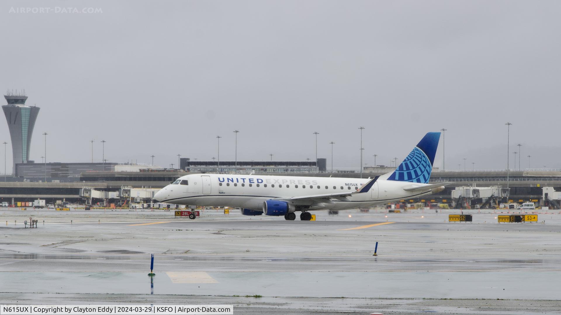 N615UX, 2019 Embraer 175LR (ERJ-170-200LR) C/N 17000816, Runway 10 SFO 2024.