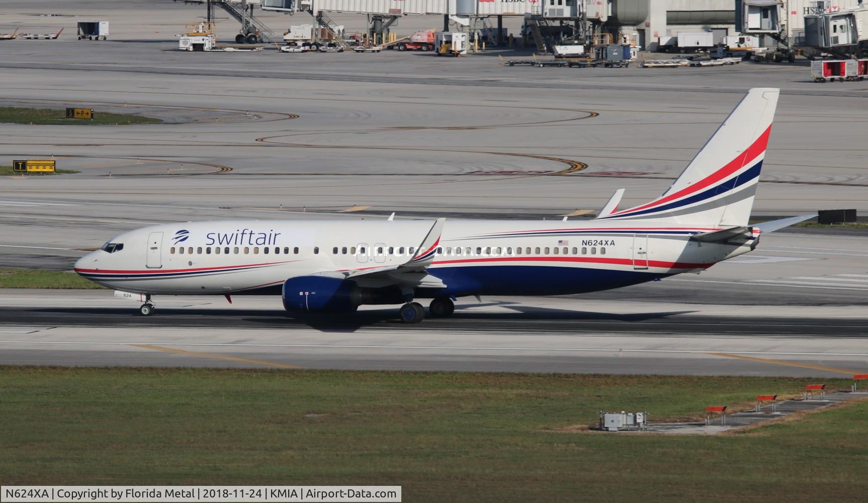 N624XA, 2001 Boeing 737-86J C/N 32624, SWQ 738 zx MIA-HAV
