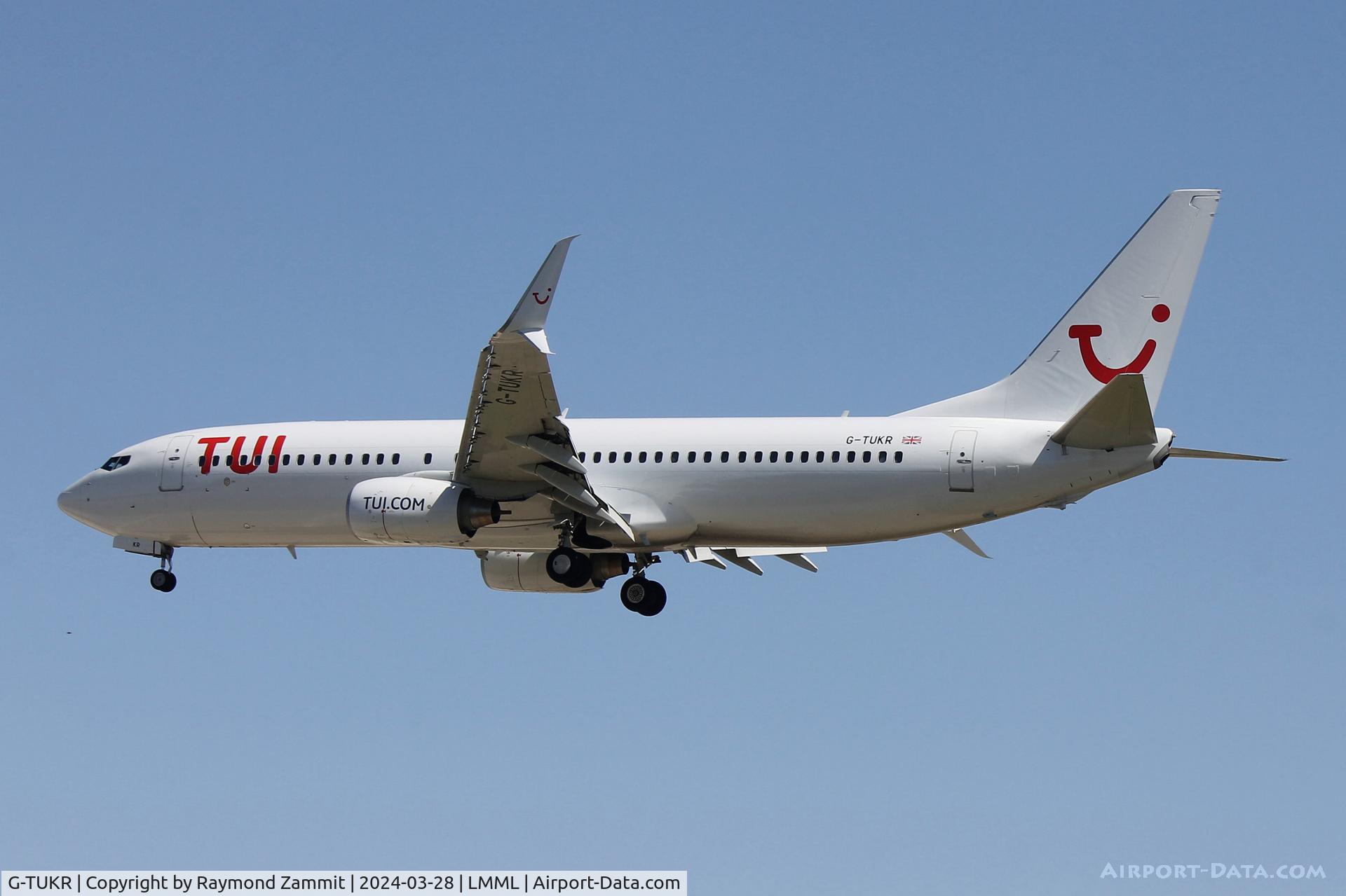 G-TUKR, 2011 Boeing 737-8K5 C/N 37260, B737-800 G-TUKR TUI Fly