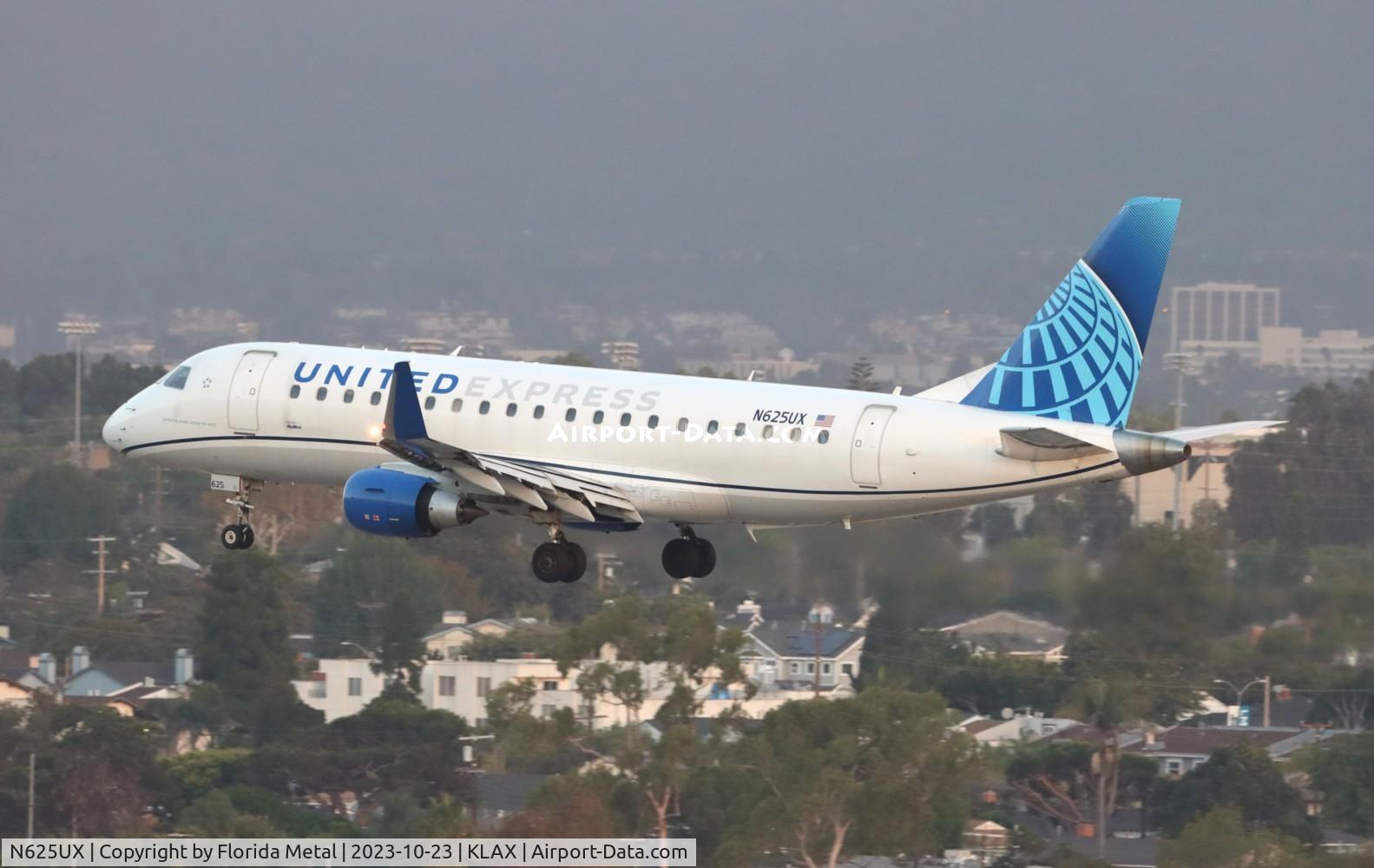 N625UX, 2019 Embraer ERJ-175LL (ERJ-170-200LL) C/N 17000835, SKW/UE E175 zx SMF-LAX