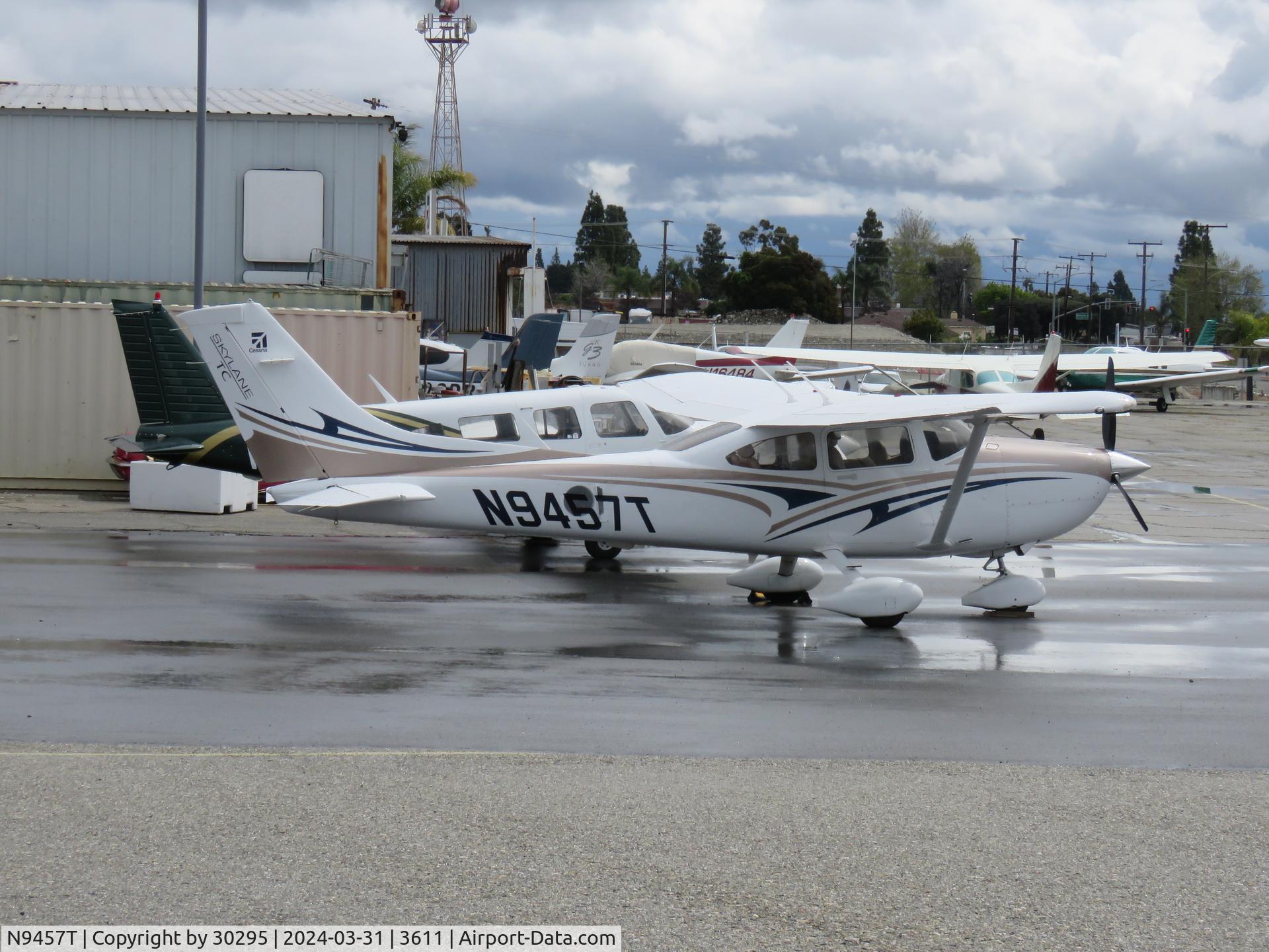 N9457T, 2012 Cessna T182T Turbo Skylane C/N T18209067, Parked