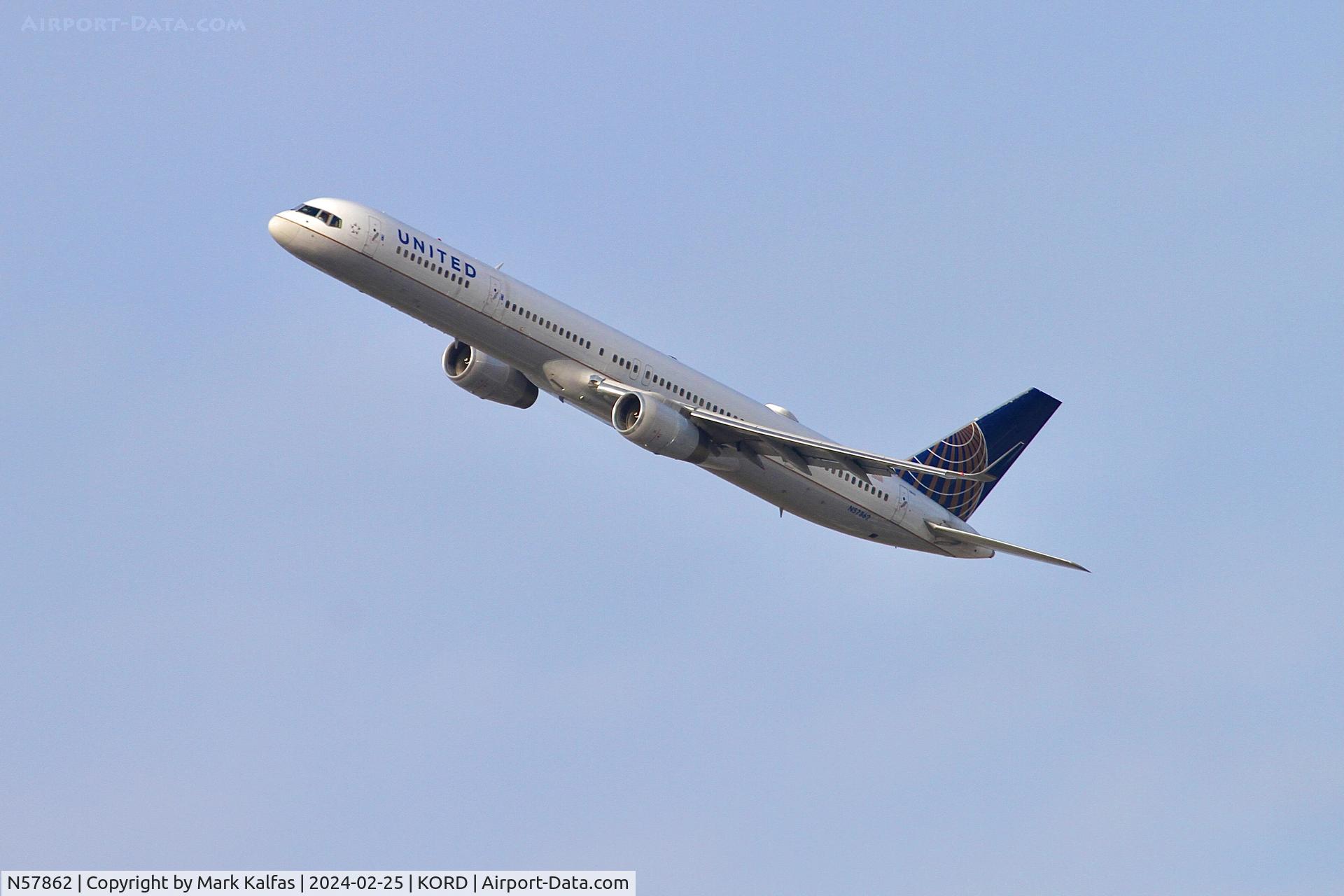 N57862, 2001 Boeing 757-33N C/N 32586, B753 United Airlines Boeing 757-33N N57862 UAL2095 ORD-LAX