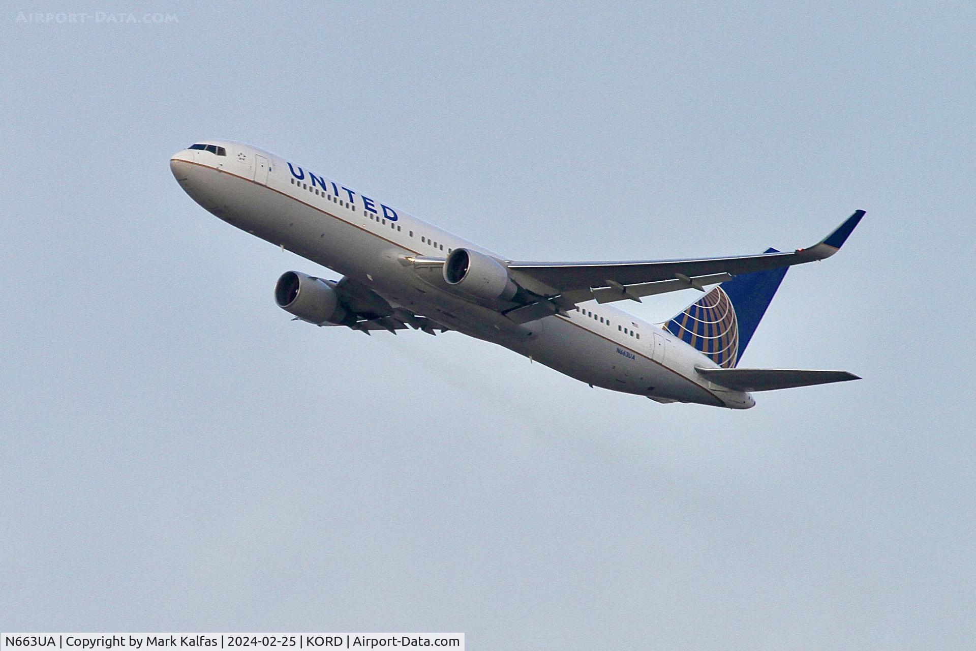 N663UA, 1993 Boeing 767-322 C/N 27160, B763 United Airlines Boeing 767-322 N663UA UAL929 KORD-EGLL