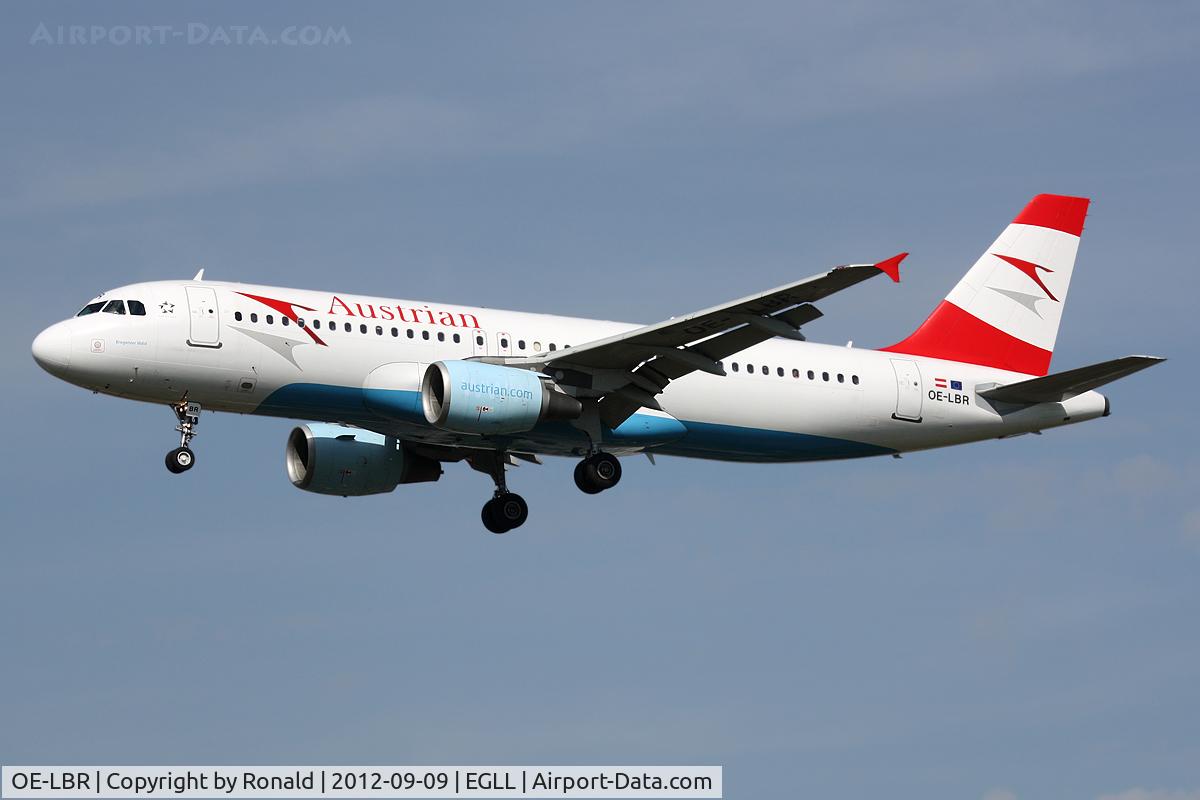 OE-LBR, 2000 Airbus A320-214 C/N 1150, at lhr
