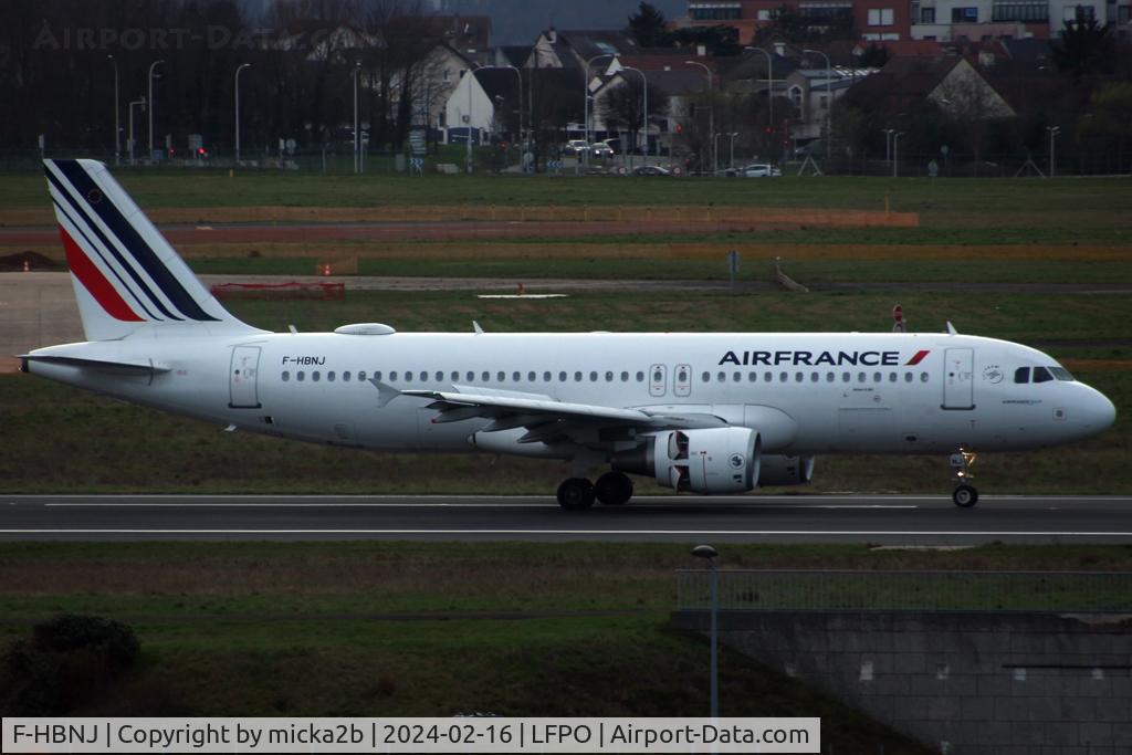 F-HBNJ, 2011 Airbus A320-214 C/N 4908, Taxiing
