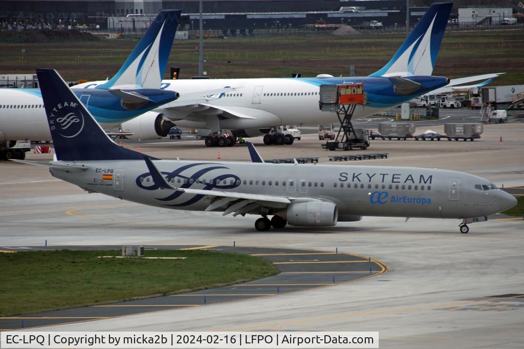 EC-LPQ, 2012 Boeing 737-85P C/N 35496, Taxiing