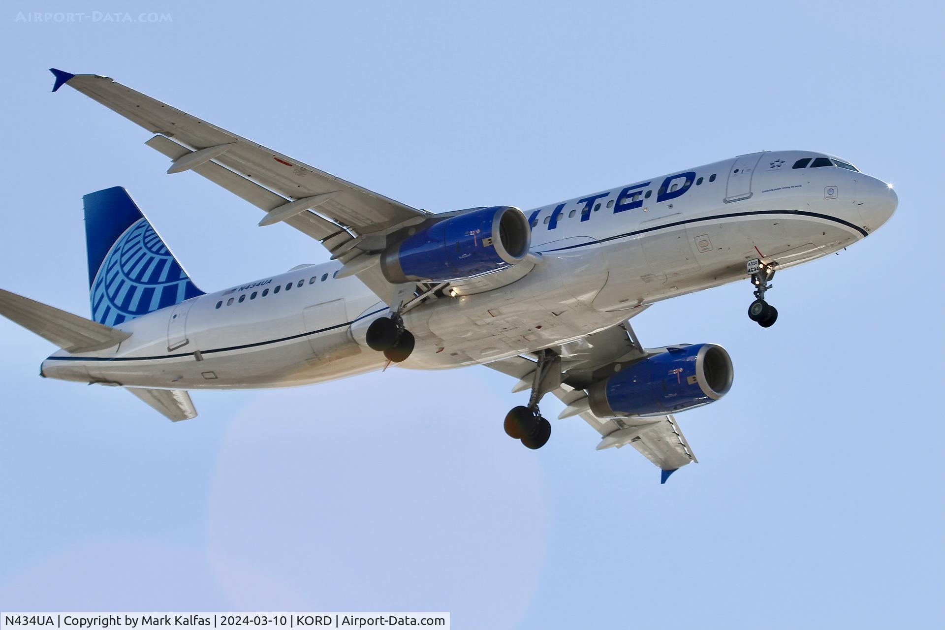 N434UA, 1996 Airbus A320-232 C/N 592, A320 United Airlines Airbus A320-232 N434UA UAL1935 CLT-ORD