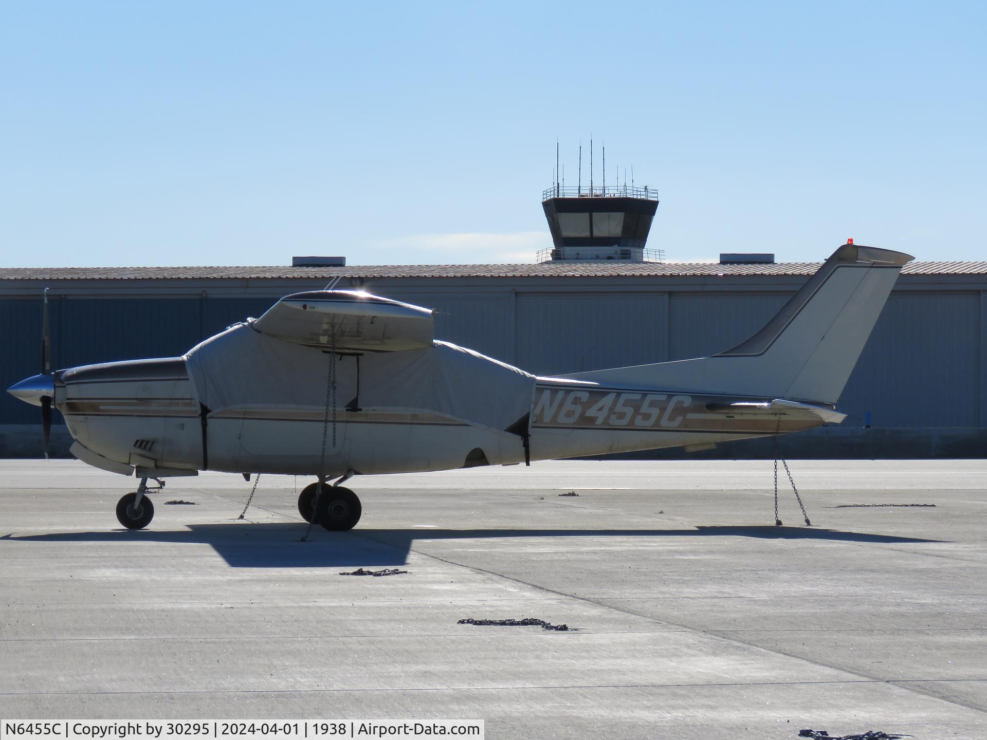 N6455C, 1980 Cessna T210N Turbo Centurion C/N 21063893, Parked