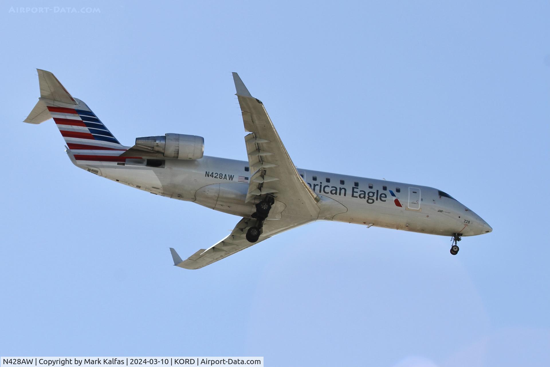 N428AW, 2002 Bombardier CRJ-200LR (CL-600-2B19) C/N 7695, CRJ2 Air Wisconsin/ American Eagle BOMBARDIER INC CL-600-2B19 N428AW AWI6151 HSV-ORD