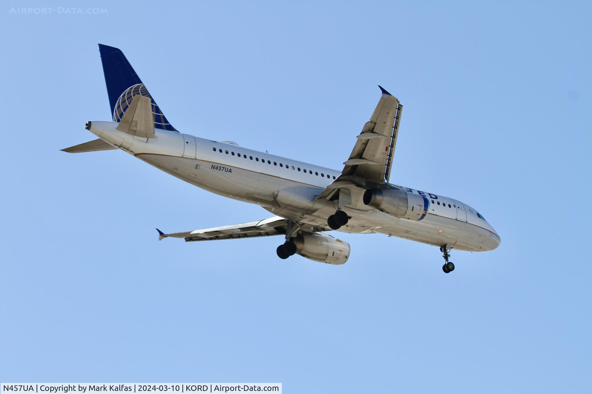N457UA, 1999 Airbus A320-232 C/N 1146, A320 United Airlines Airbus A320-232 N457UA UAL2467 STL-ORD