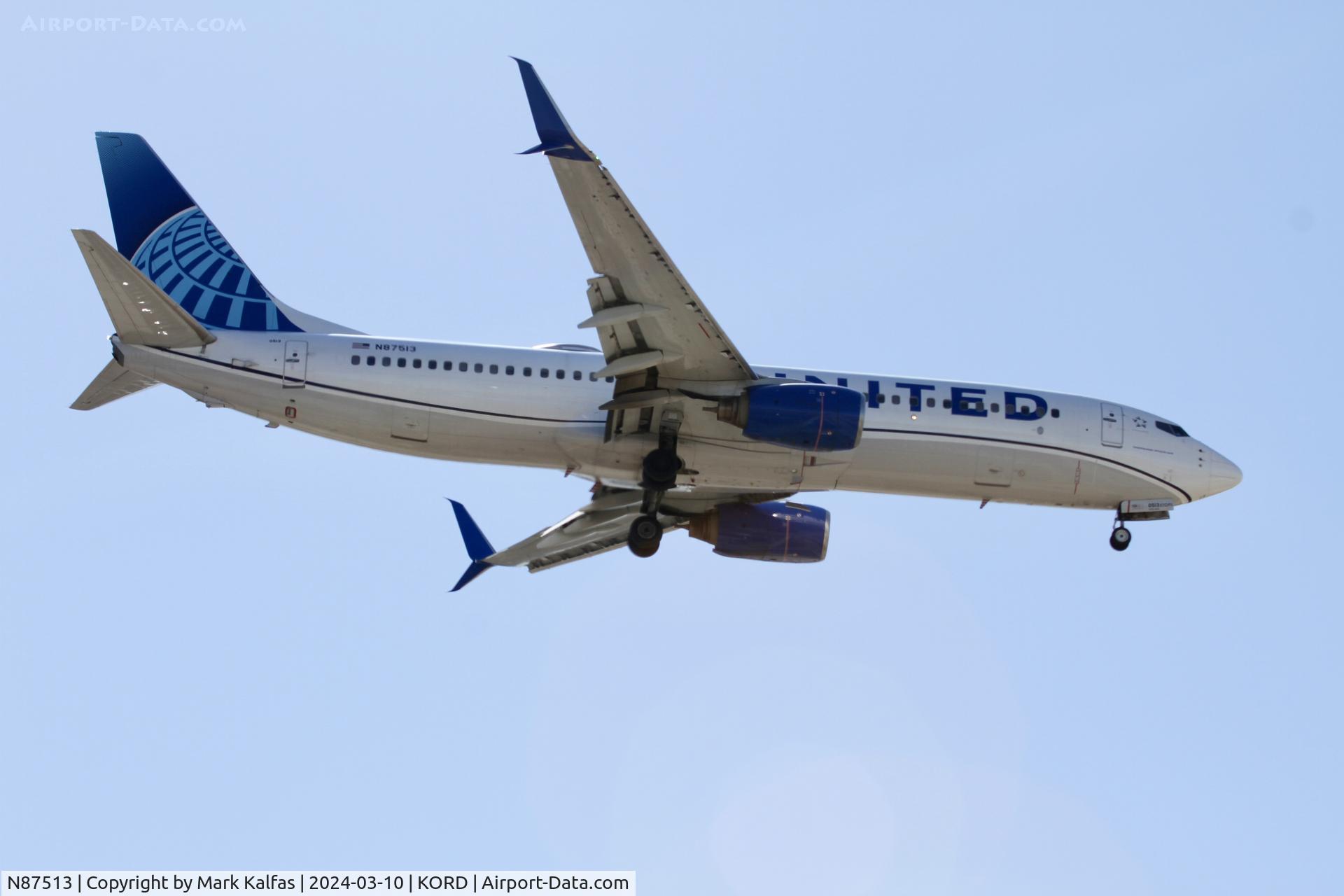 N87513, 2008 Boeing 737-824 C/N 31621, B738 United Airlines  Boeing 737-824 N87513 UAL1502 SAN-ORD