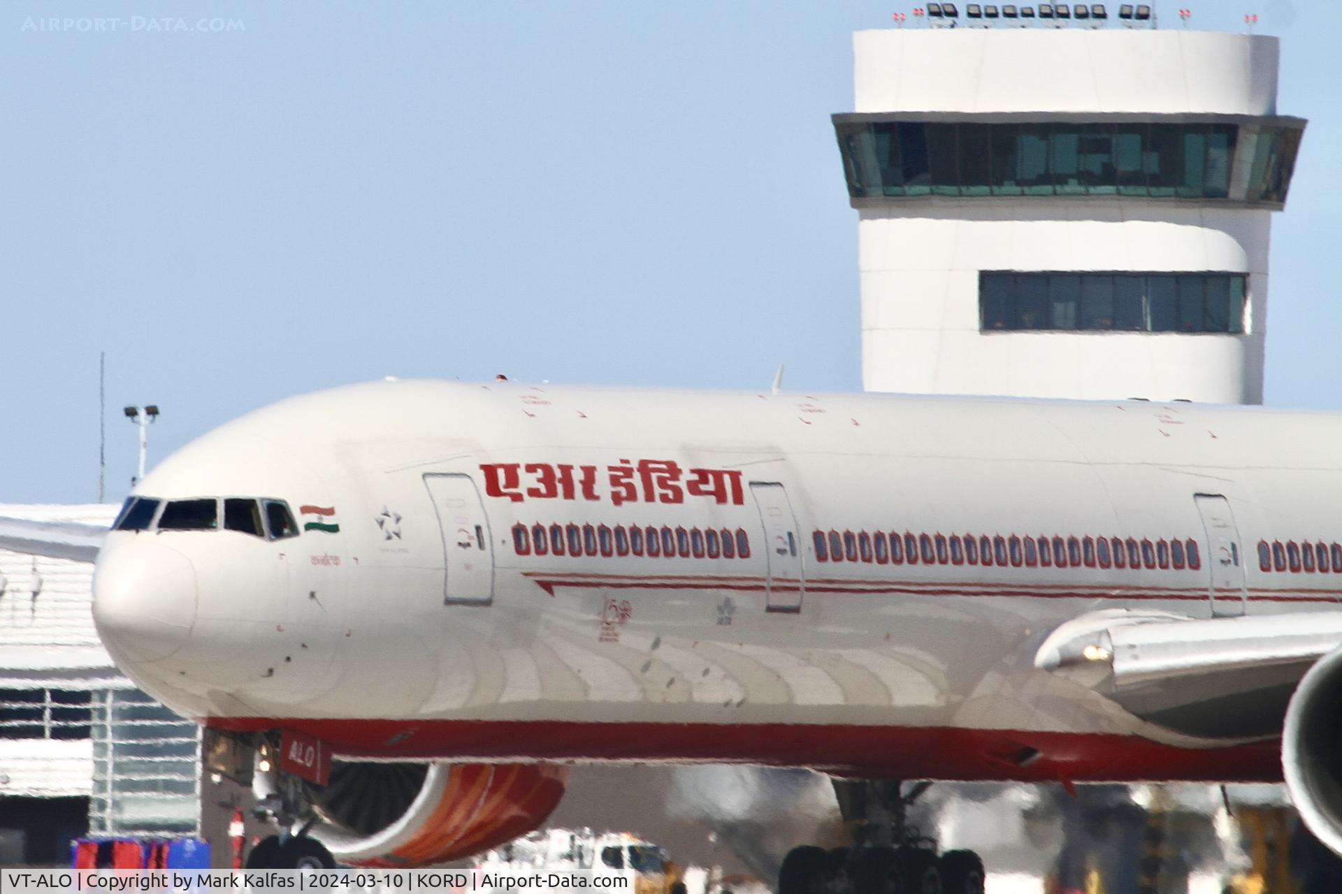 VT-ALO, 2009 Boeing 777-337/ER C/N 36313, B77W Air India Boeing 777-337/ER VT-ALO AIC126 KORD-VIDP