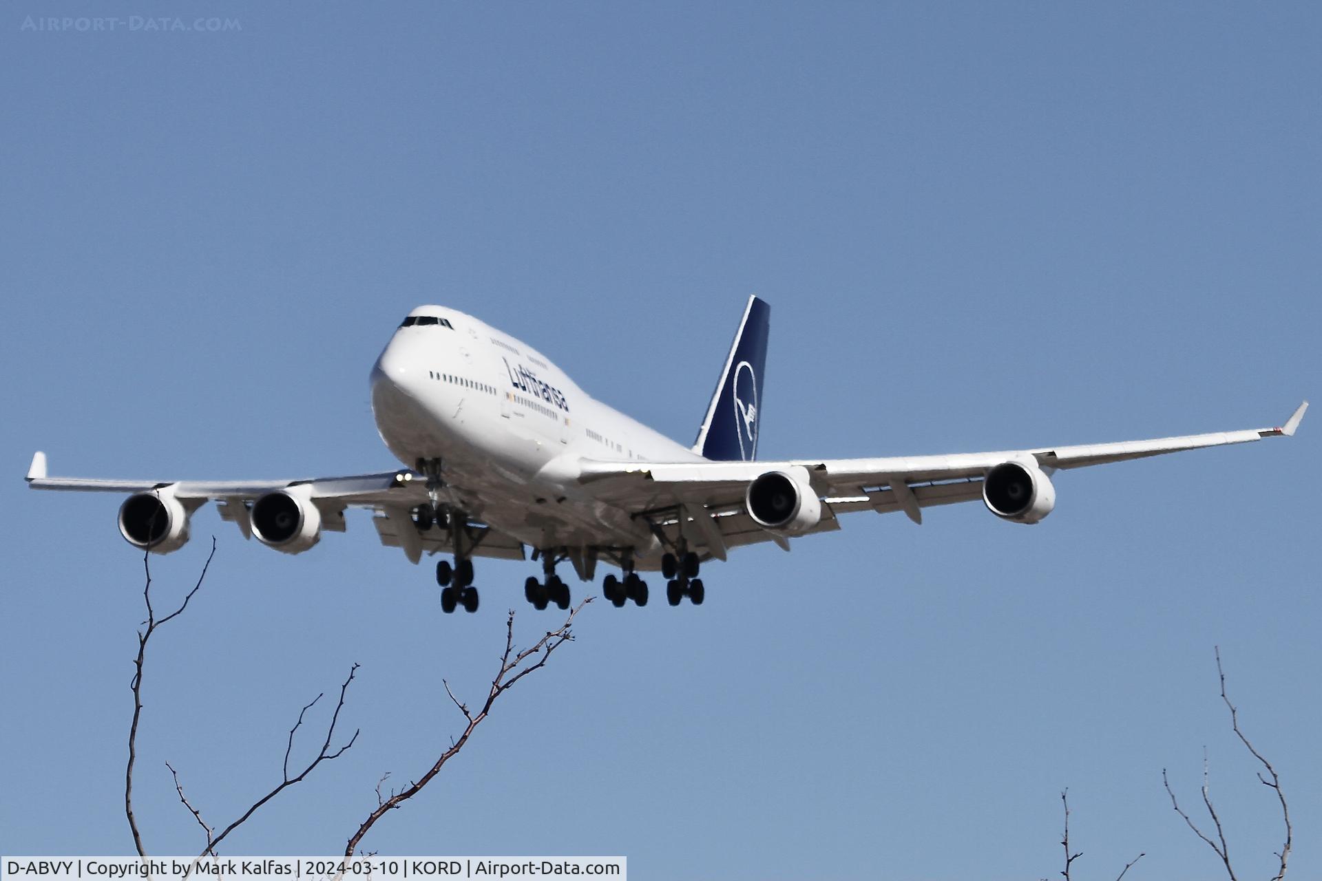 D-ABVY, 2000 Boeing 747-430 C/N 29869, B744 Lufthansa Boeing 747-430 D-ABVY DLH430 EDDF-KORD