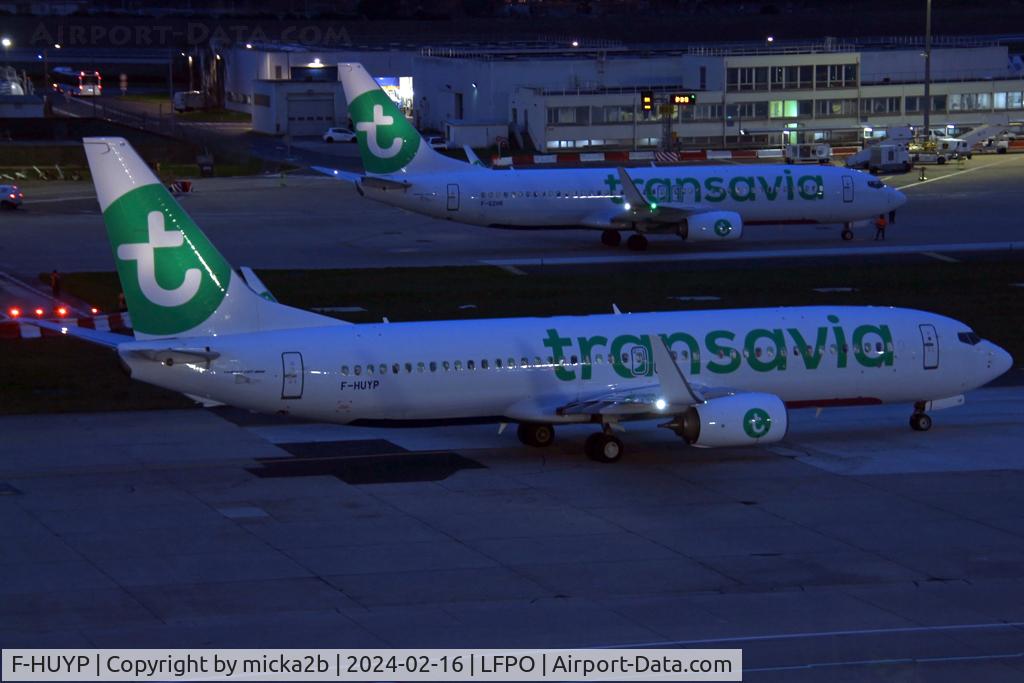 F-HUYP, 2014 Boeing 737-8GP C/N 39814, Taxiing