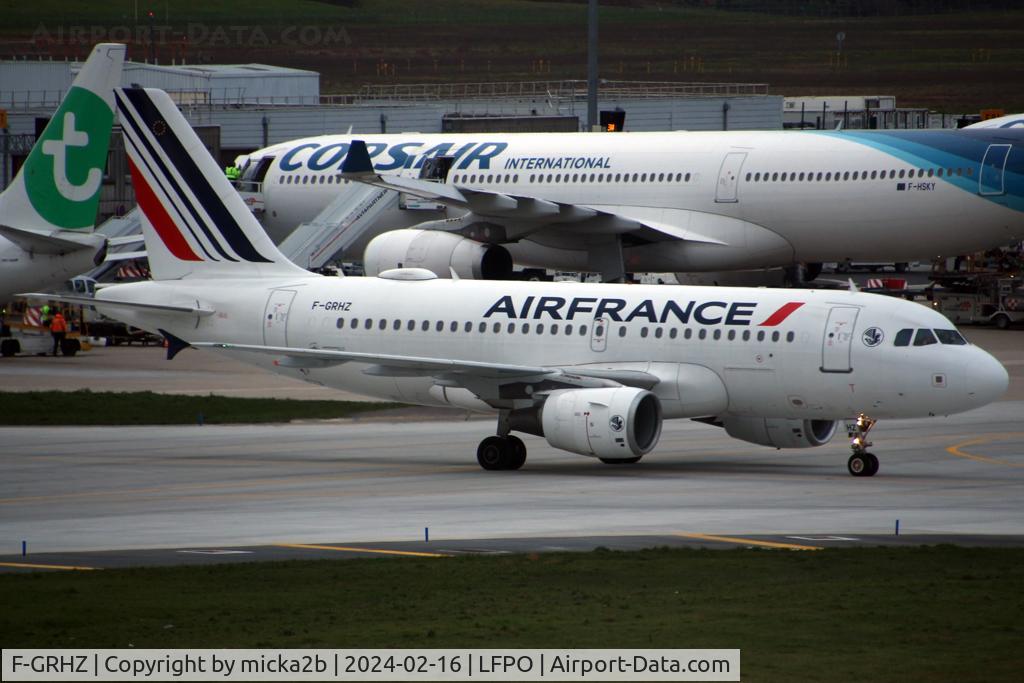 F-GRHZ, 2001 Airbus A319-111 C/N 1622, Taxiing