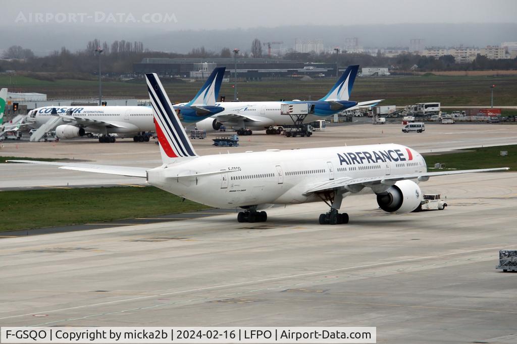 F-GSQO, 2006 boeing 777-328/ER C/N 32961, Taxiing