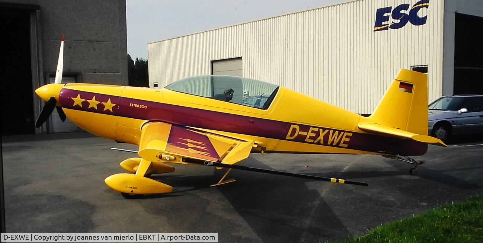 D-EXWE, EXTRA FLUGZEUGBAU EA200 C/N 014, ex-slide