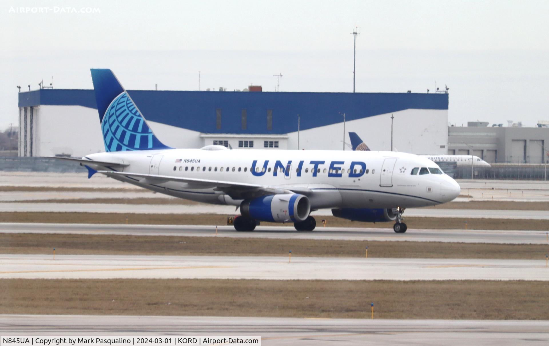 N845UA, 2001 Airbus A319-131 C/N 1585, Airbus A319-131