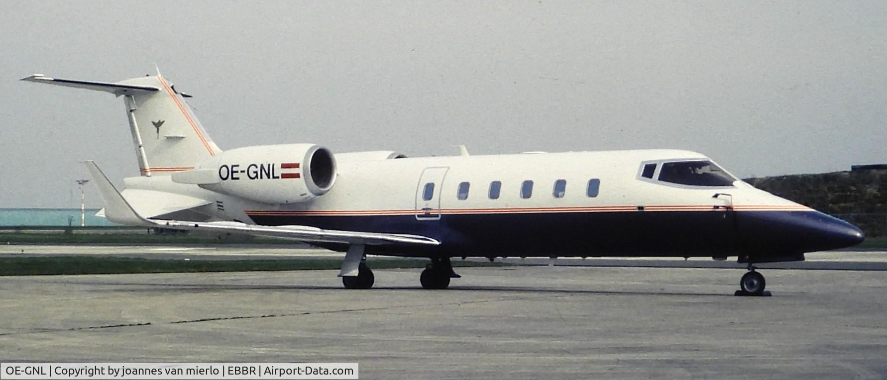 OE-GNL, 1994 Learjet 60 C/N 60-032, Ex-slide