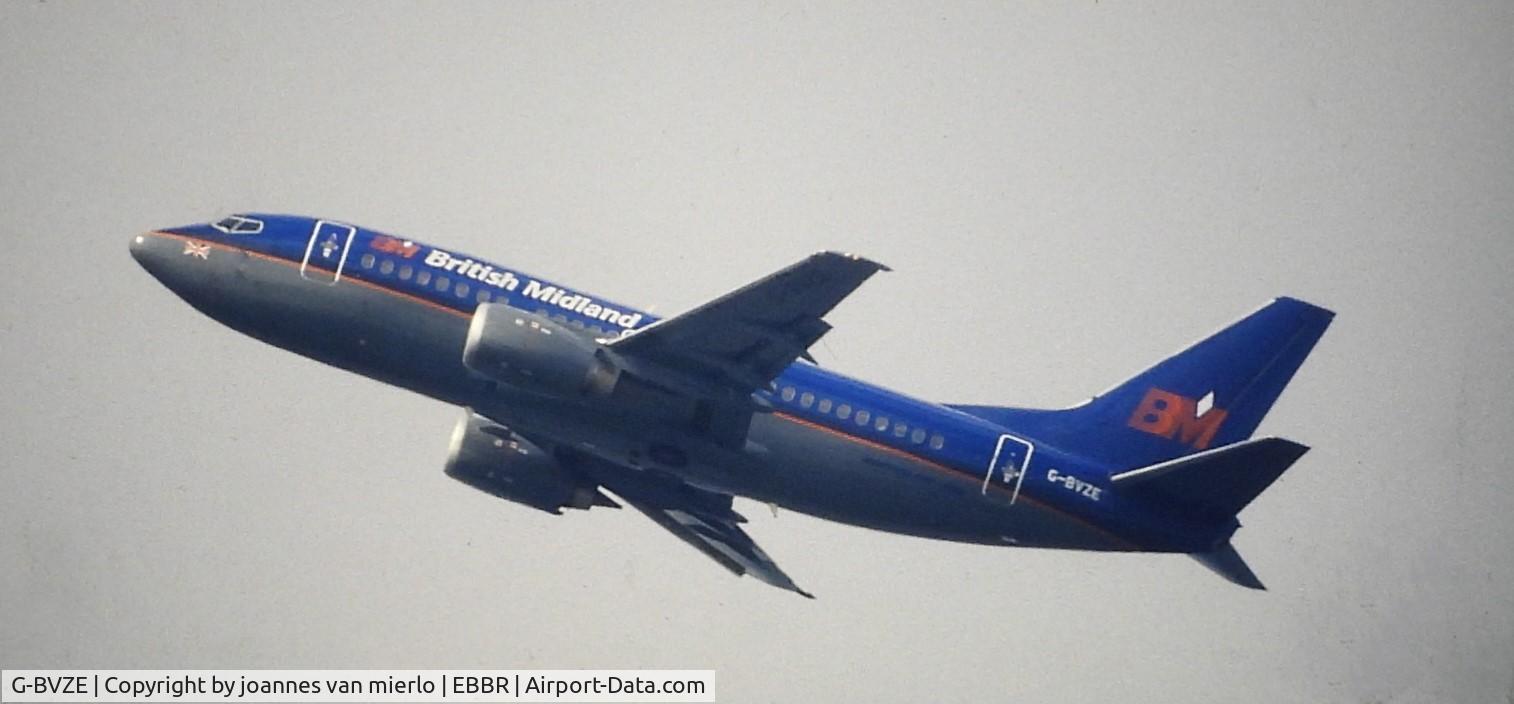 G-BVZE, 1993 Boeing 737-59D C/N 26422, ex-slide