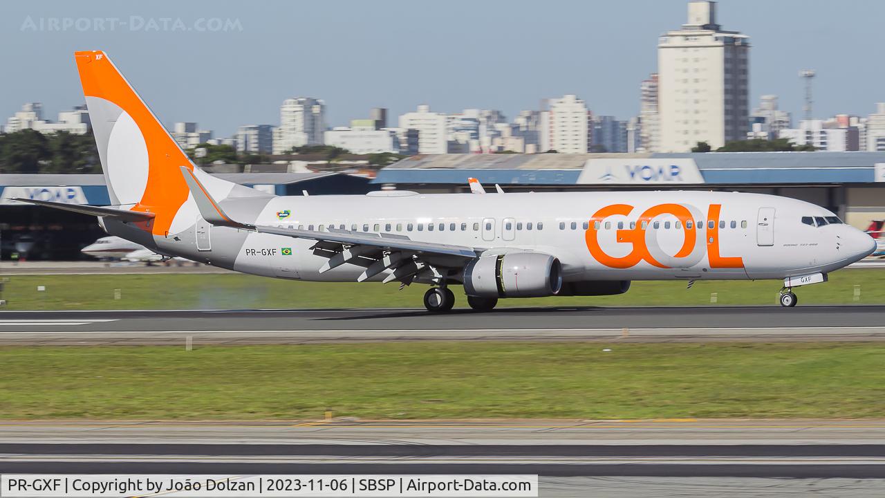 PR-GXF, 2013 Boeing 737-8EH C/N 39619, Landing.
