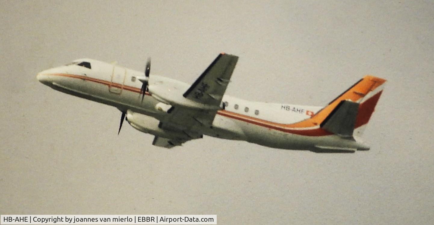 HB-AHE, 1985 Saab-Fairchild SF340 C/N 340A-020, ex-slide